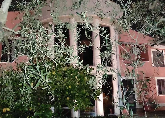 Emilia Διαμέρισμα